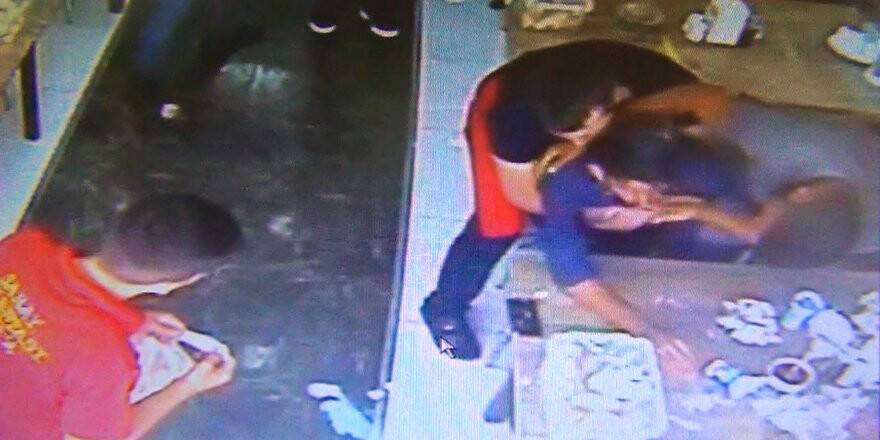 Döner Ustasının İlk Yardımı Müşterisinin Hayatını Kurtardı