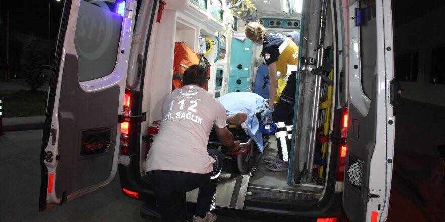 Komşular arasındaki kavgada silah ateşlendi: 1’i çocuk 3 yaralı