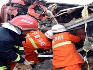 Çin'de Trafik Kazası: 15 Ölü