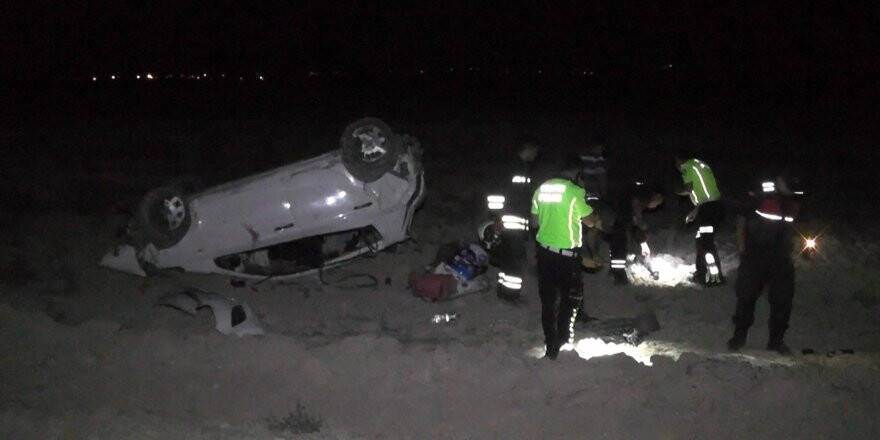 Otomobil tarlaya uçtu: 1'i bebek 5 yaralı