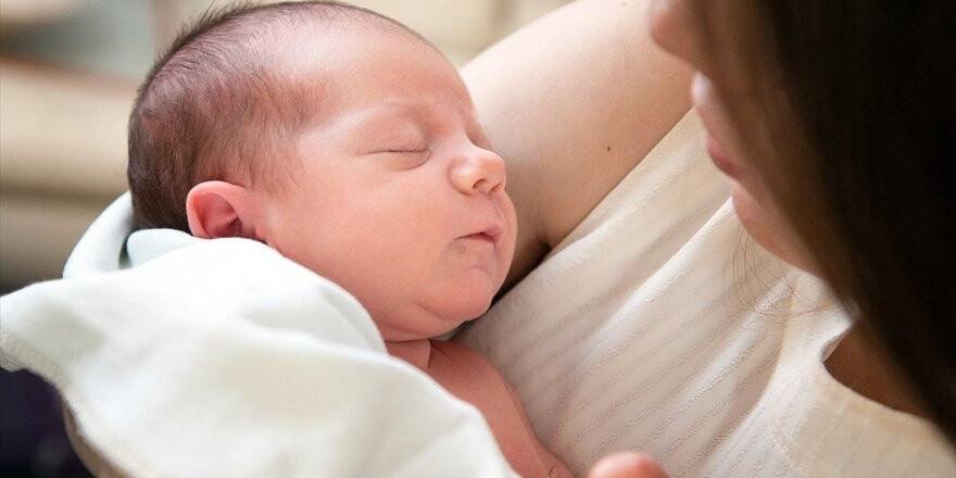 Sağlıklı Toplum İçin İlk Adım Anne Sütü