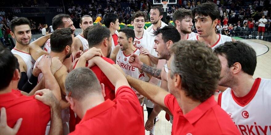 A Milli Erkek Basketbol Takımı Yunanistan Yolcusu