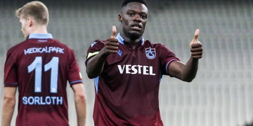 Ekuban 'Hat-trick' Yaptı, Trabzonspor 50. Galibiyetini Aldı