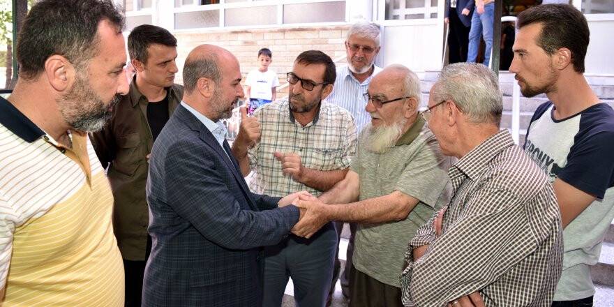 Pekyatırmacı: “Dualarımız Mehmeçikle beraber”