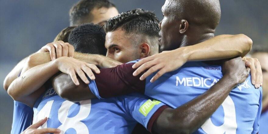 Trabzonspor İkinci Beraberliğini Kadıköy'de Aldı