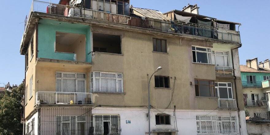 Cezaevinden Firar Edip Eşini Öldüren Zanlı Yakalandı
