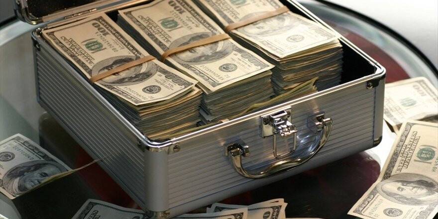 Dolar/tl, 5,7360 Seviyesinden İşlem Görüyor