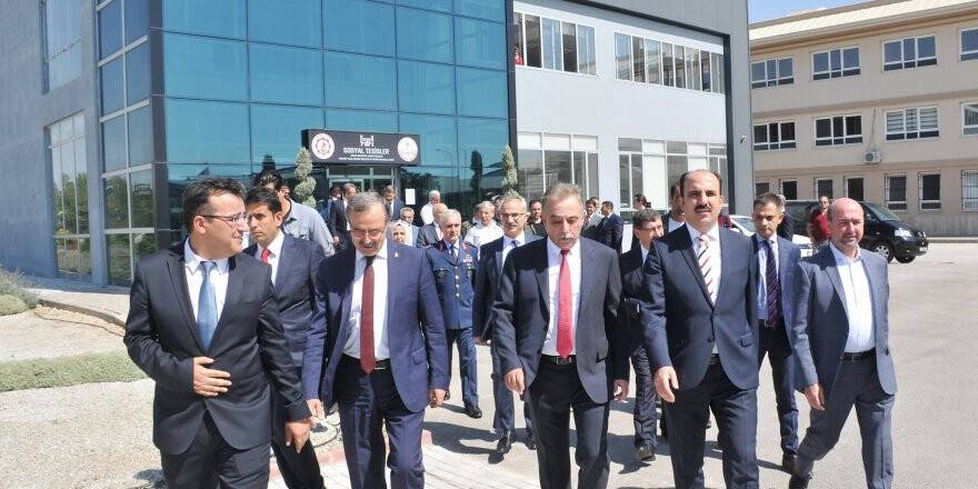 Mehmet Tuza Pakpen Mesleki ve Teknik Anadolu Lisesinde eğitim başladı