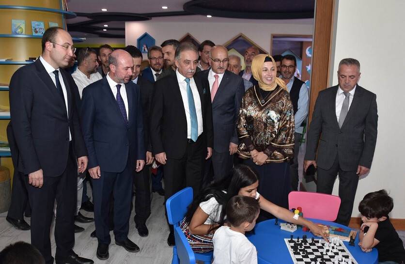 Konya'nın ilk çocuk kütüphanesi Selçuklu'da açıldı
