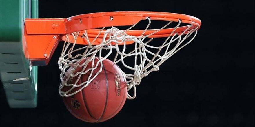 Basketbolda Finalistler Belli Oluyor