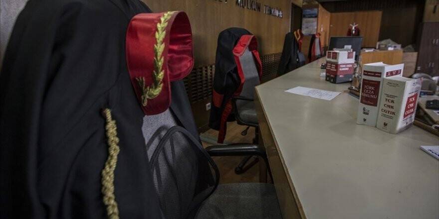 Bin 300 Hakim Ve Savcı Adayı Alınacak