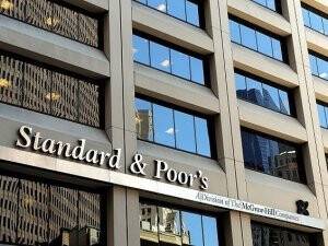 S&P, Brezilya'nın Kredi Notunu Düşürdü
