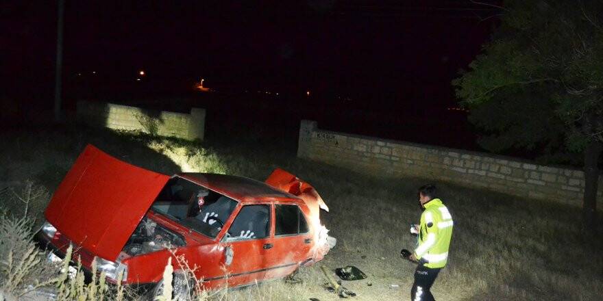 Kontrolden çıkan otomobil şarampole takla attı