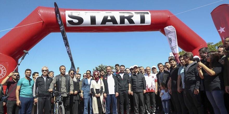 Bakan Kasapoğlu 'Beraber Yürüyelim' Etkinliğine Katıldı