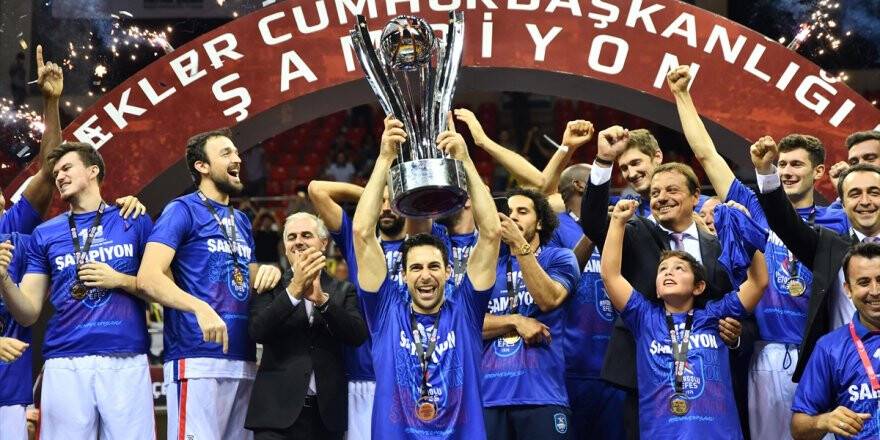 Cumhurbaşkanlığı Kupası'nın Sahibi Anadolu Efes