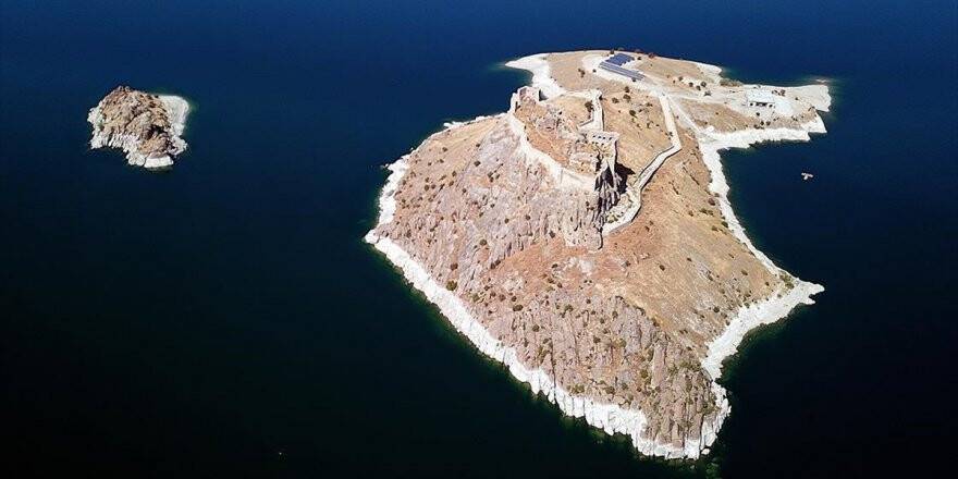 Tarihi Pertek Kalesi Turistlerin Uğrak Yeri Olacak