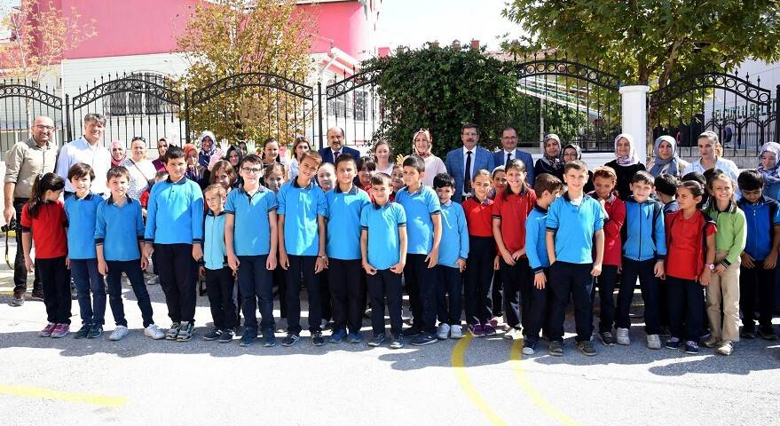 Selçuklu'da "Okulumda iz bırakıyorum" projesi gerçekleşti