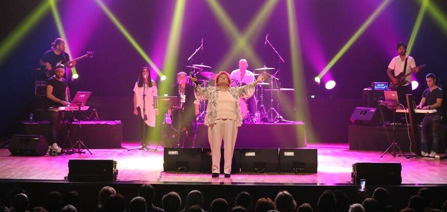 Selda Bağcan Konyalılarla buluştu