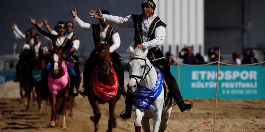4. Etnospor Kültür Festivali'nde Azerbaycan-karabağ At Gösterisi Büyük İlgi Gördü