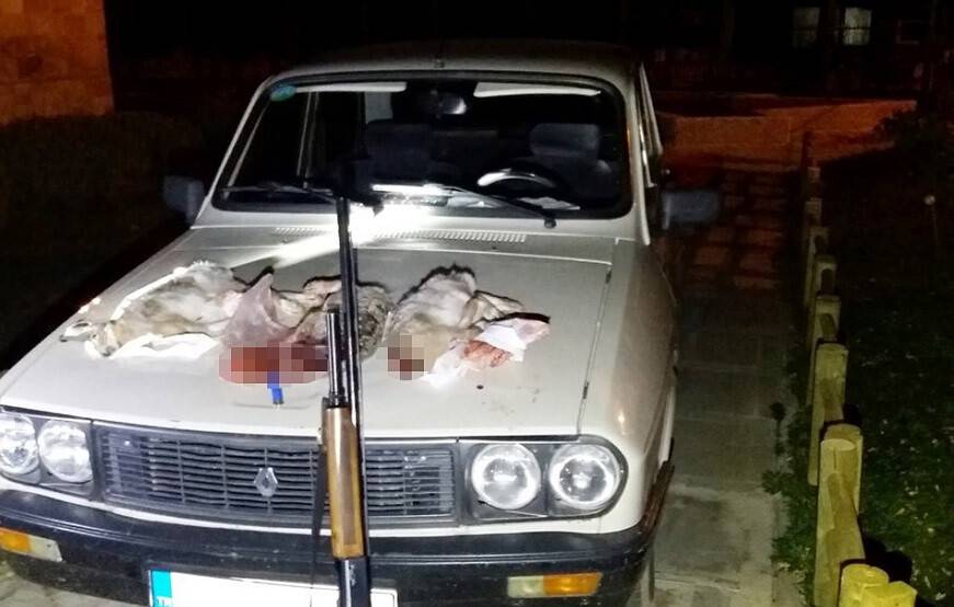 Derebucak’ta otomobil farıyla tavşan avına ceza