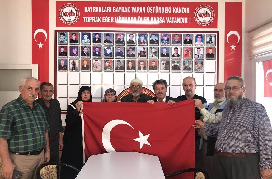 Konyalı şehit ailelerinden Barış Pınarı Harekatına destek