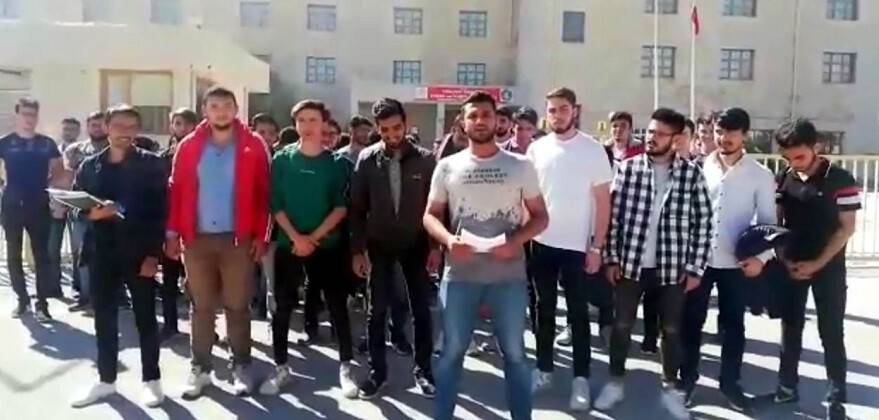 Cihanbeyli’de üniversite öğrencileri yurtlarının açılmasını istiyor