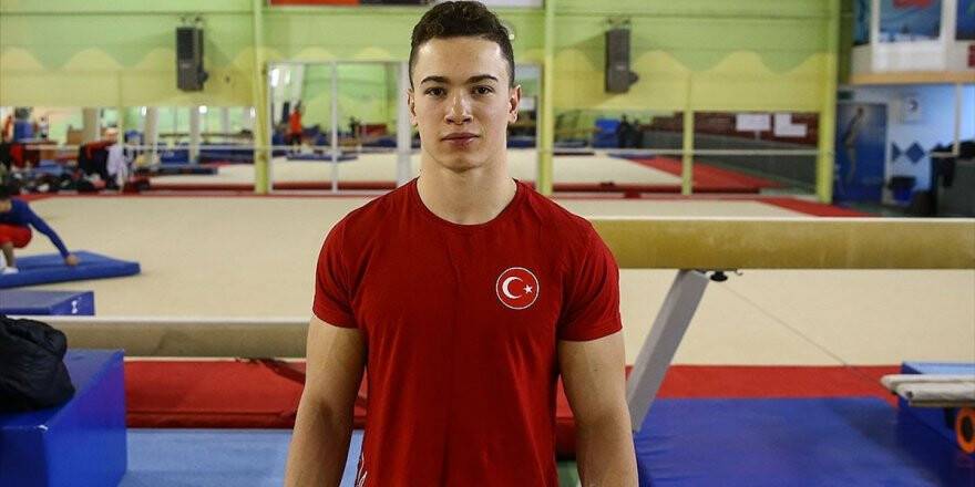 Cimnastikte Ahmet Önder'den Gümüş Madalya