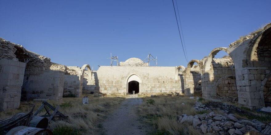 "Obruk Hanı" Turizme Kazandırılmayı Bekliyor