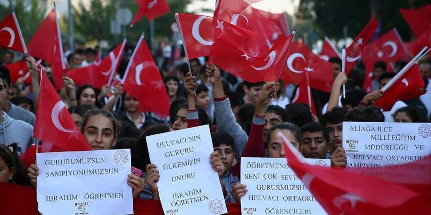Dünya Şampiyonu Çolak'a Coşkulu Karşılama