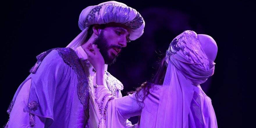 Mecnun'un Leyla'ya Aşkı Tiyatro Sahnesinde Bir Kez Daha Hayat Bulacak