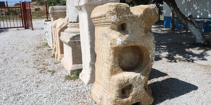 Parion'da Bin 900 Yıllık 'Anıt Mezar Kitabesi' Bulundu