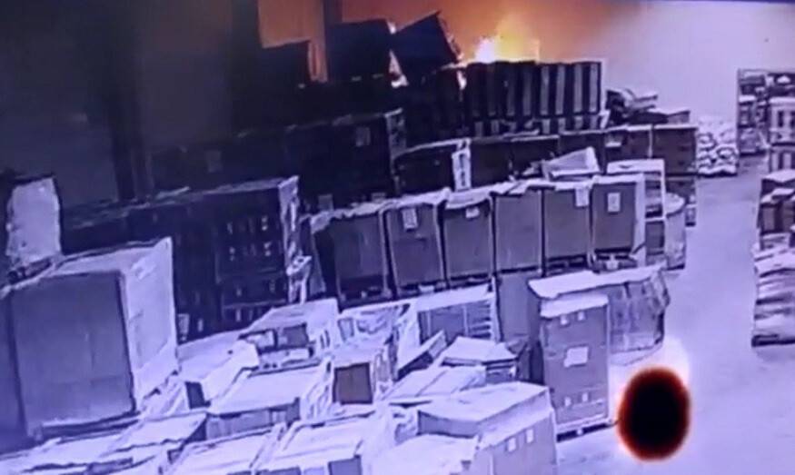 Konya'daki fabrika yangının çıkış anı güvenlik kamerasında