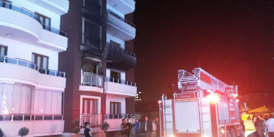 Ak Cami Konutları'nda yangın