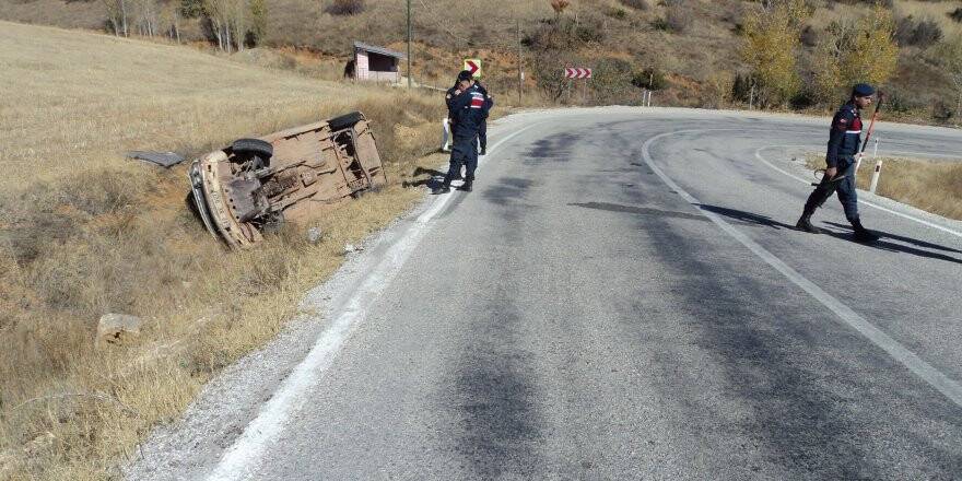 Derbent'te Otomobil Şarampole Devrildi: 1 Yaralı