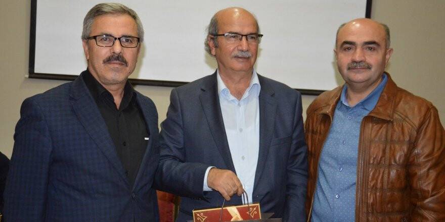 “Eğitim Müfredatı Milleti Kucaklamalı”
