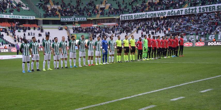 Konyaspor-Gençlerbirliği karşılaşması başladı