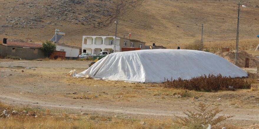 Babasının Tabancasıyla Kazara Kendini Vuran Genç Kız Yaralandı