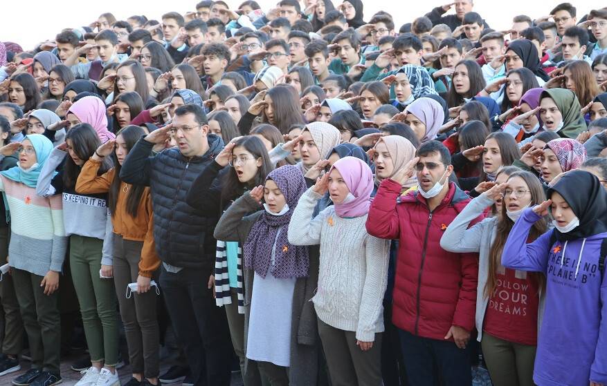Beyşehir’de ‘maskeme değil, gözlerime bak’ farkındalık etkinliği