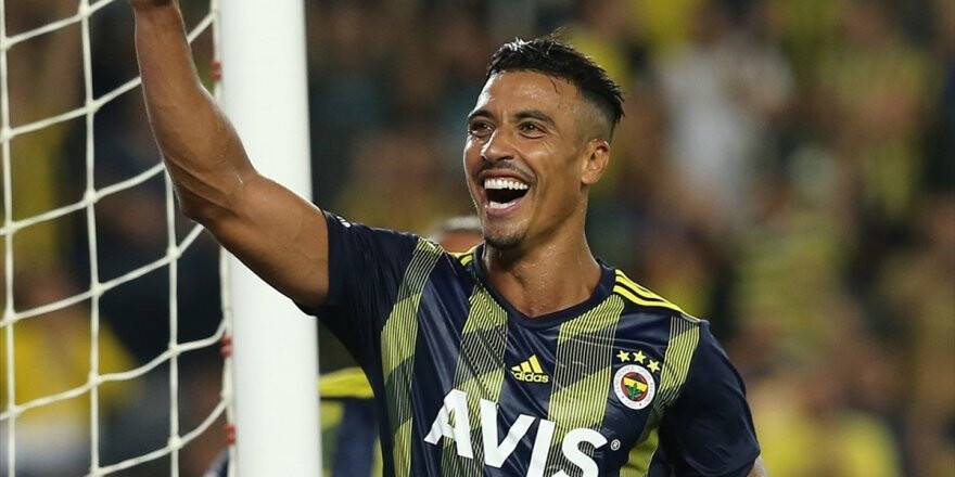 Fenerbahçe'de Nabil Dirar'ın Sözleşmesi 2 Yıl Uzatıldı