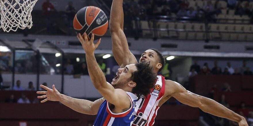 Anadolu Efes Rahat Kazandı