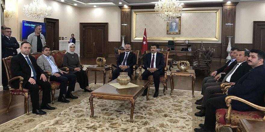 Tbmm Aksaray'da Otizmli Öğrencilerin 'Yuhalandığı' İddiasını Araştıracak