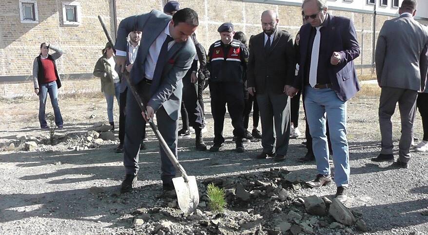 Kulu’da fidanlar toprakla buluşturuldu.