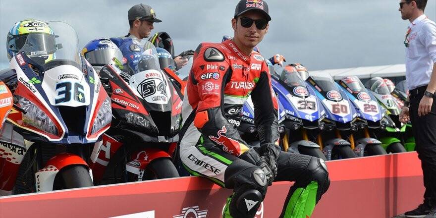 Toprak Razgatlıoğlu Yeni Takımı Yamaha İle Pistte Hızlanacak