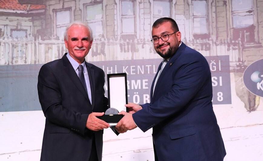 Tantavi Kültür Ve Sanat Merkezi ödülünü aldı