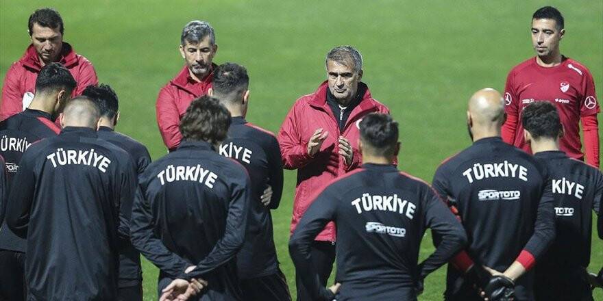 A Milli Futbol Takımı İzlanda Maçına Hazır