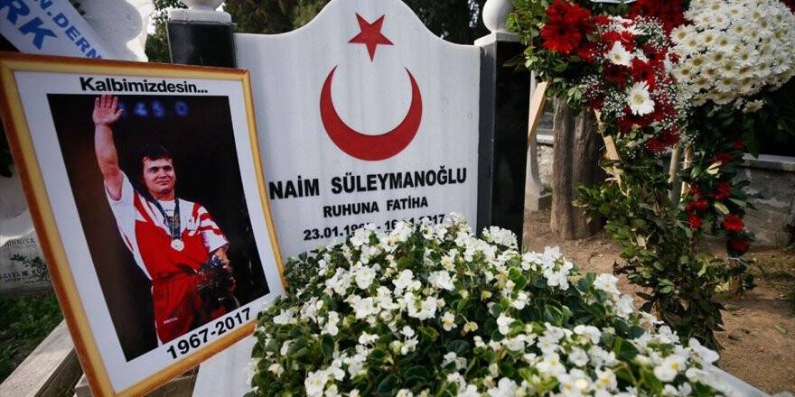 Naim Süleymanoğlu Vefatının İkinci Yıl Dönümünde Anıldı