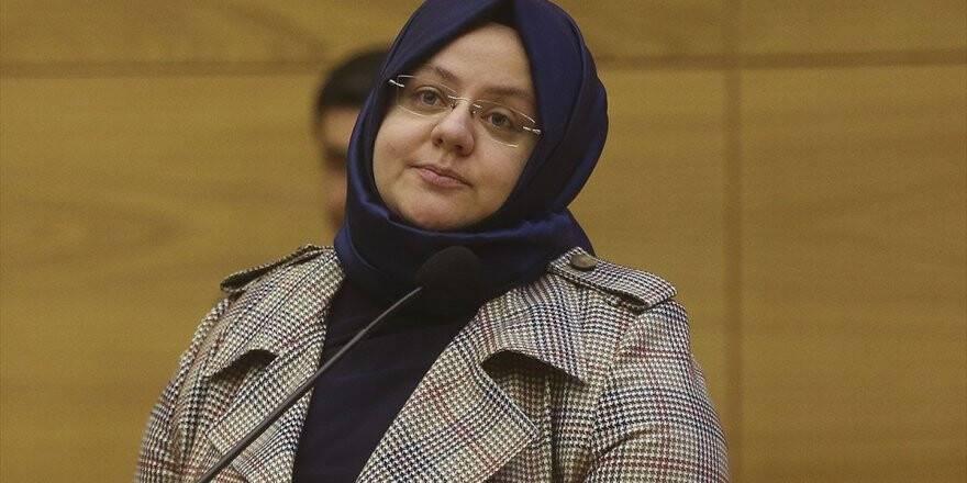 Aile Çalışma Ve Sosyal Hizmetler Bakanı Selçuk: Çocuklarımız Geleceğimizin Teminatı