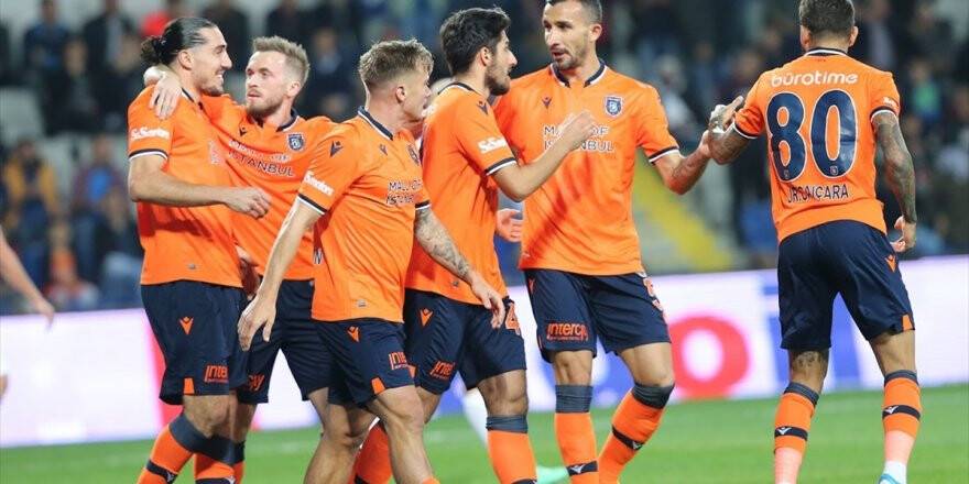 Medipol Başakşehir Haftanın Açılış Maçında Galatasaray'a Konuk Oluyor