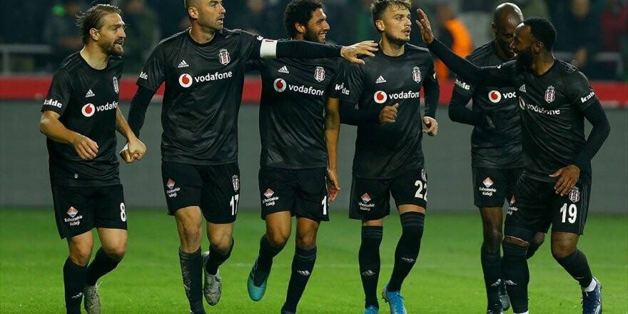 Beşiktaş'ta Liderlik Hesapları Başladı