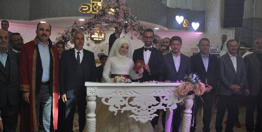 Emine ve Serdar’dan ömürlük imza